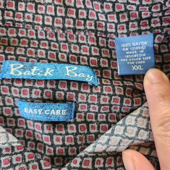 Batik Bay Dress Shirt Mens XXL Button Up Short Sleeve 100% Rayon Geometric - Picture 3 of 11